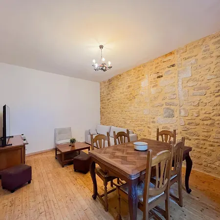 بيت للعطل Charmante Maison De Village - ريمولين