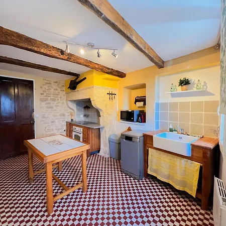 Charmante Maison De Village - * Remoulins