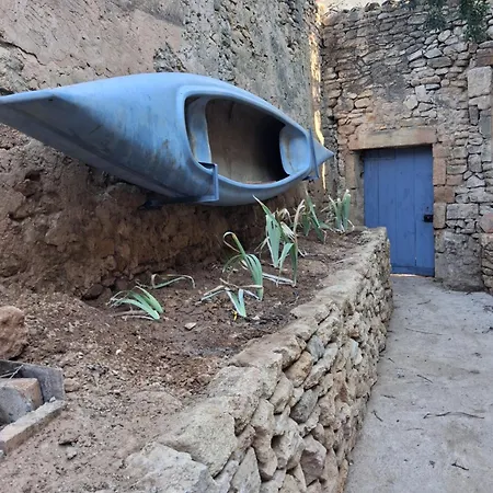Charmante Maison De Village - * Remoulins